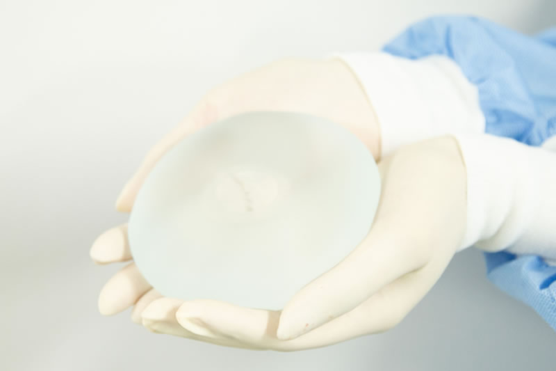 ヒアルロン酸 豊胸の効果を長持ちさせる５つの方法 共立美容外科 公式コラム 美容整形 美容医療専門クリニック