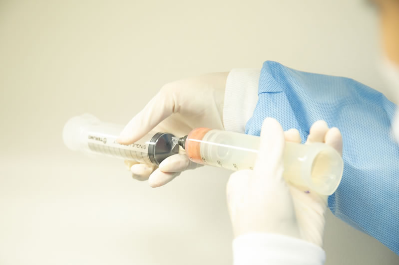 マイクロＣＲＦを作っているところ