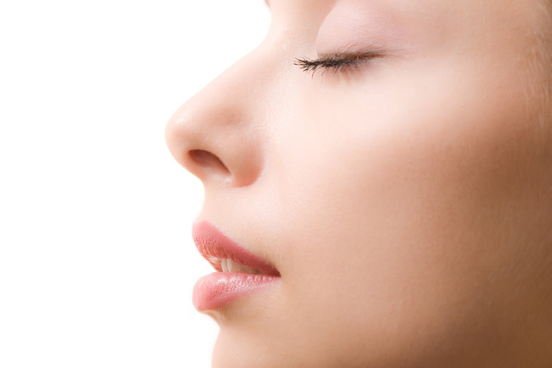 鼻の美容整形のリスク・ポリービーク変形とは？原因やクリニック選びのポイントを解説