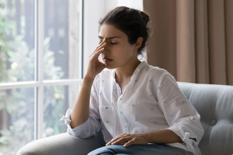 ストレスに悩まされている女性