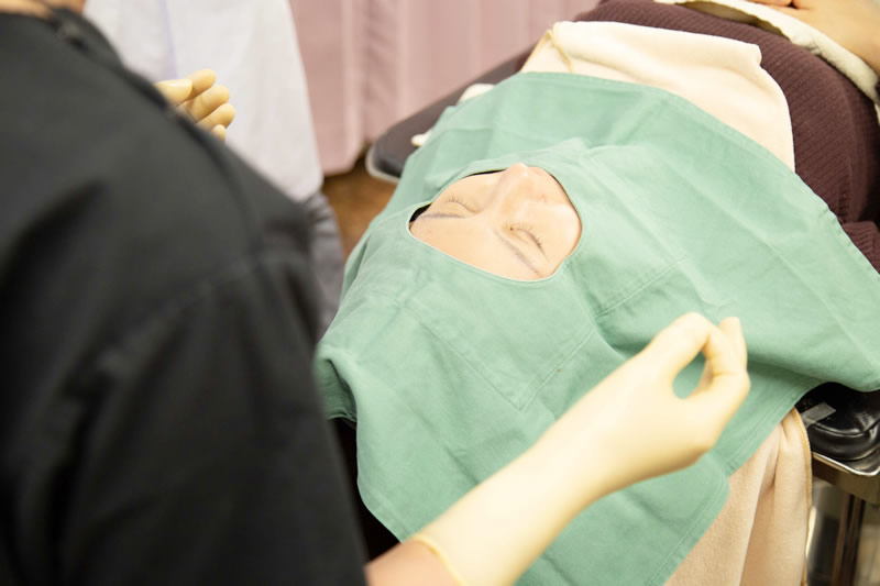 奥二重から二重にする手術