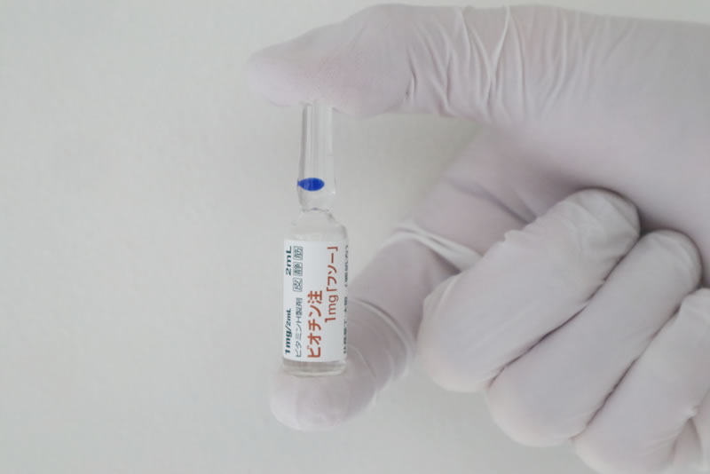 保険適用外のビオチン注射の効果や副作用、受ける間隔について美容外科医が解説