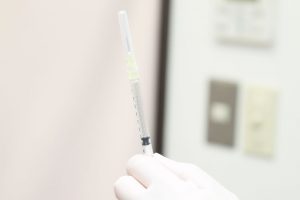 注射器に入っているボトックス