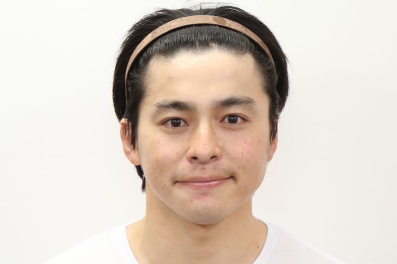 二重瞼のイケメン