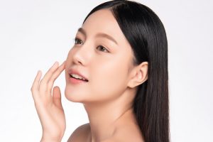 肌が綺麗な女性