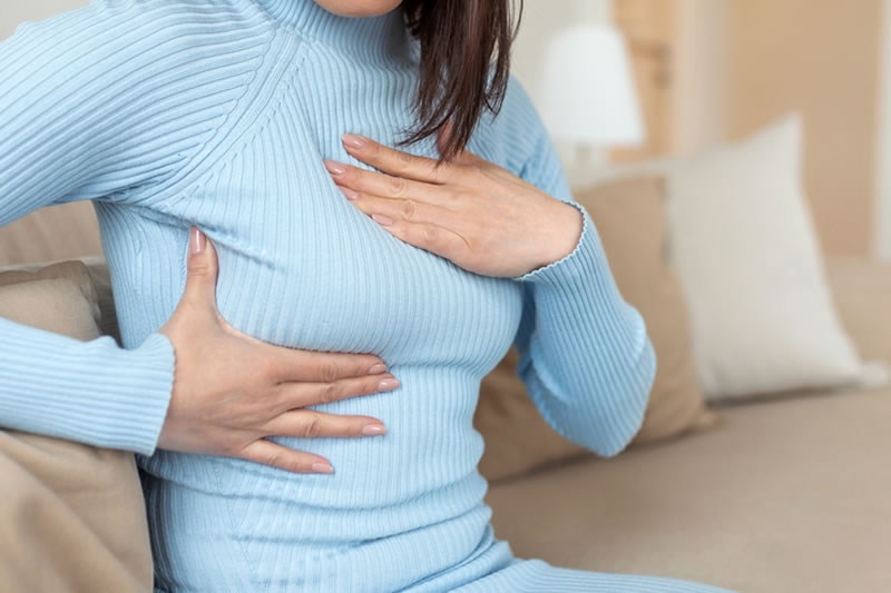 大きい乳首でお悩みの方へ。 原因や治療方法をご紹介