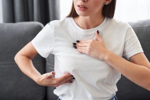 陥没乳頭手術でお悩みの女性