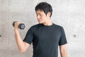 マッチョな男性