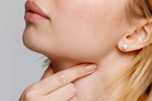 口ゴボを改善したい女性