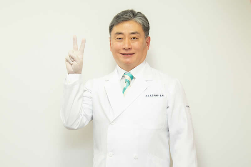 ザガーロの効果について説明する医師