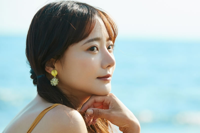 二重が綺麗な女性