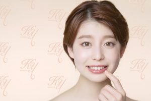 歯が綺麗な女性