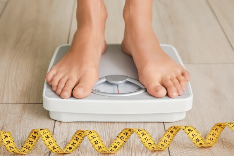 内臓脂肪の効果的な落とし方は?食事・運動・生活習慣のポイントをまとめて解説