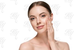 肌がキレイな女性