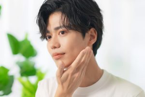 ほうれい線を気にする男性