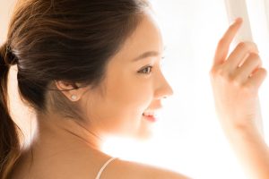 肌が綺麗な女性