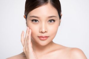 肌にツヤがある女性