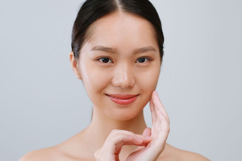 人中短縮は後戻りできない?人中を短くする方法や美容整形を徹底解説
