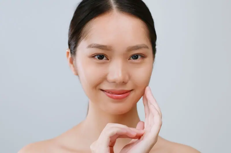 人中短縮は後戻りできない？人中を短くする方法や美容整形を徹底解説
