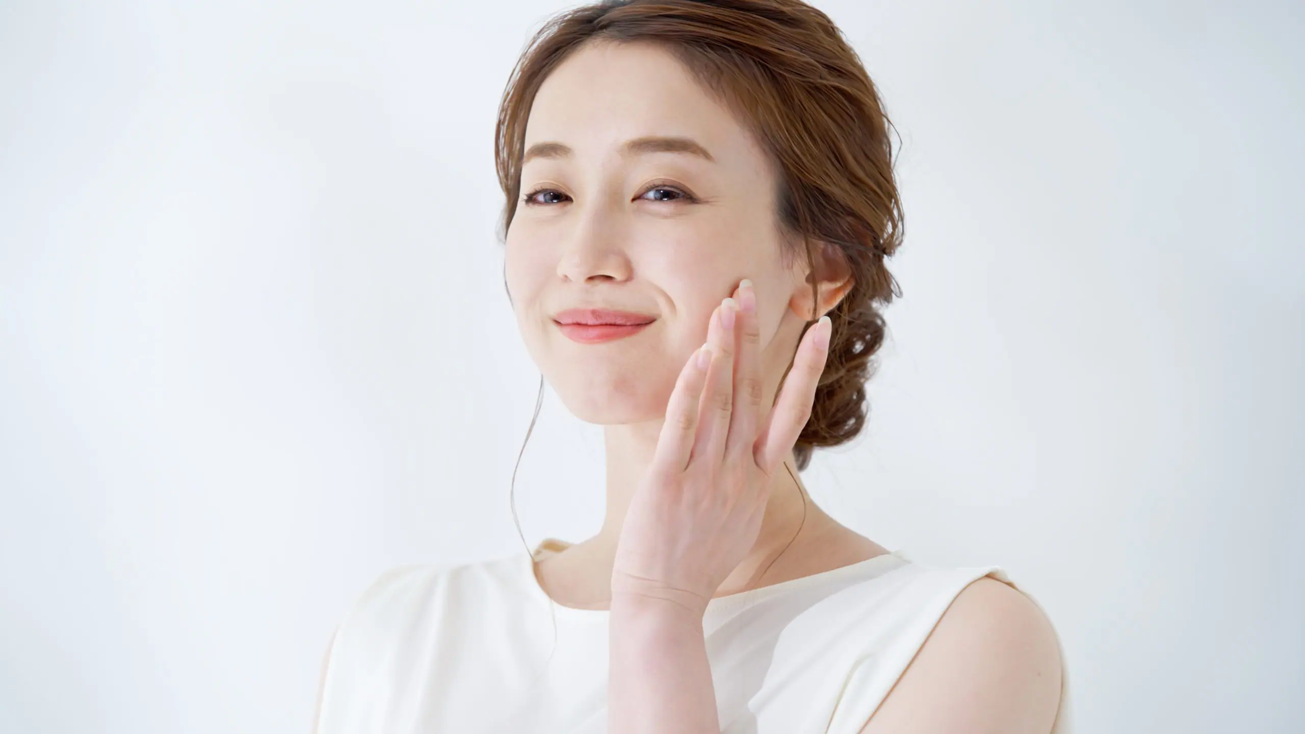第四世代の糸リフトVenus Thread Lift(ヴィーナススレッドリフト)。より自然な若々しさを追求する新世代の美容医療