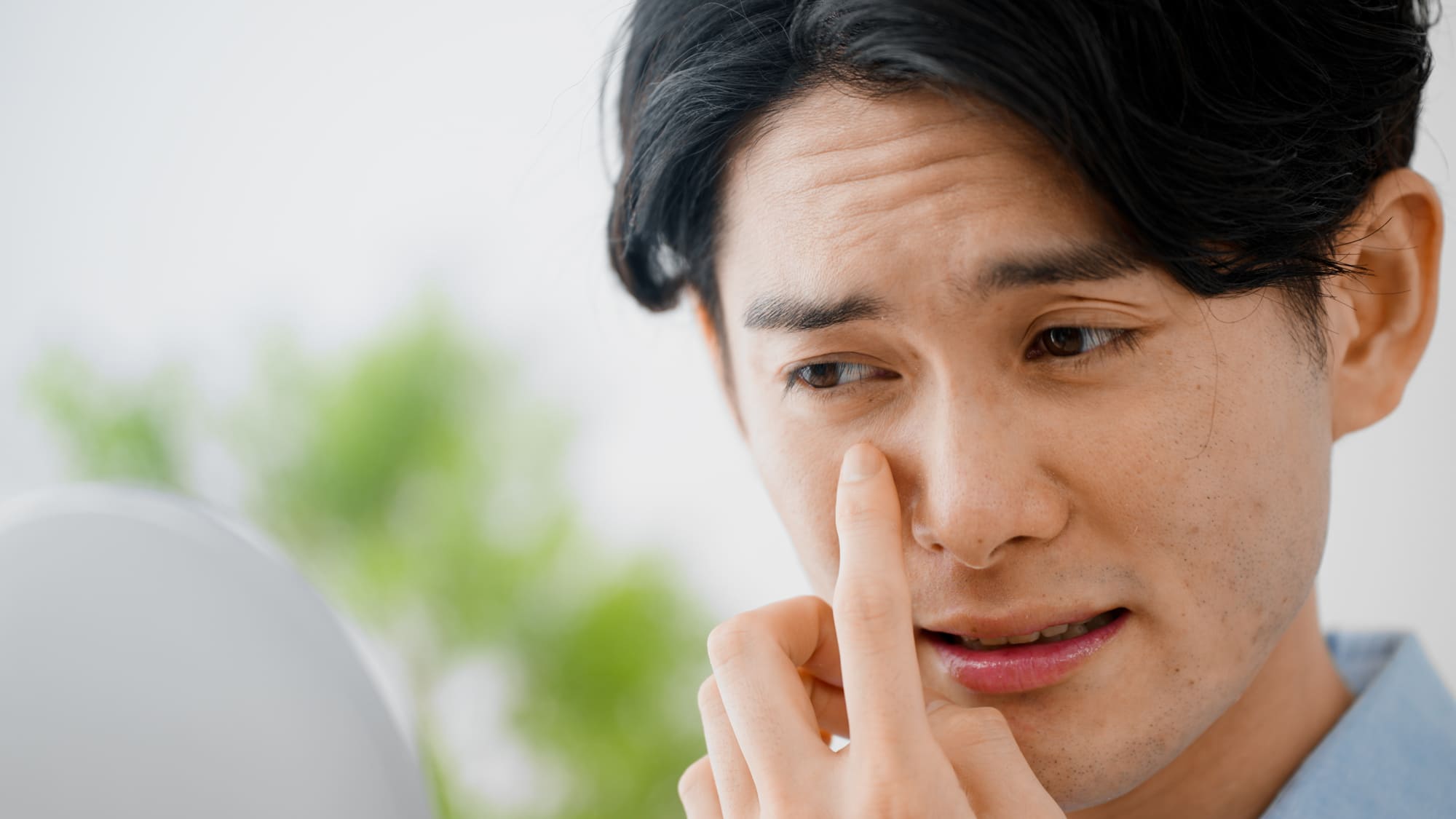 【40代男性必見】「老けた?」と言われる前に!見た目年齢を10歳若返らせる3つの方法