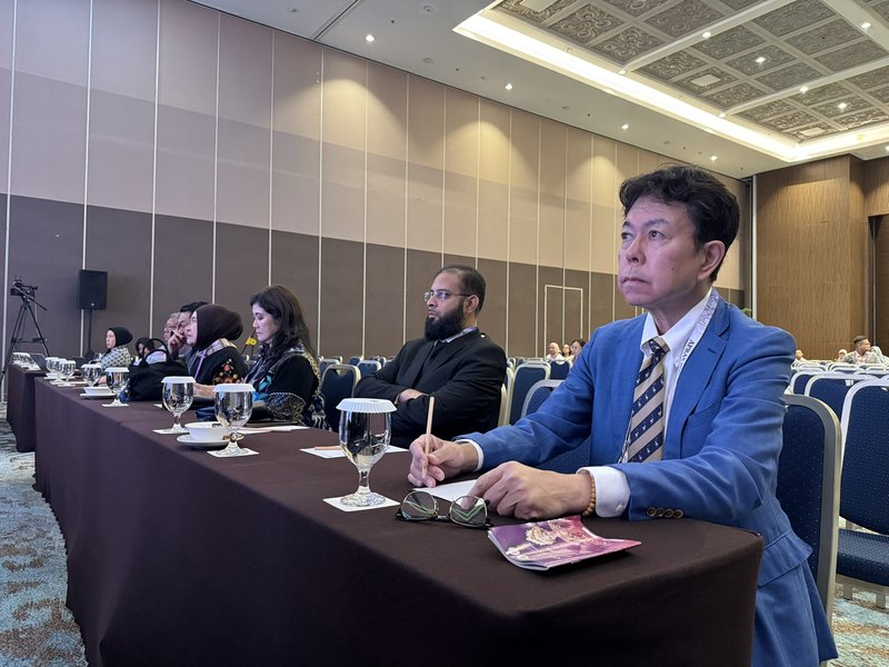 APRAS 2026のセッションで講演を聴く各国の参加者
