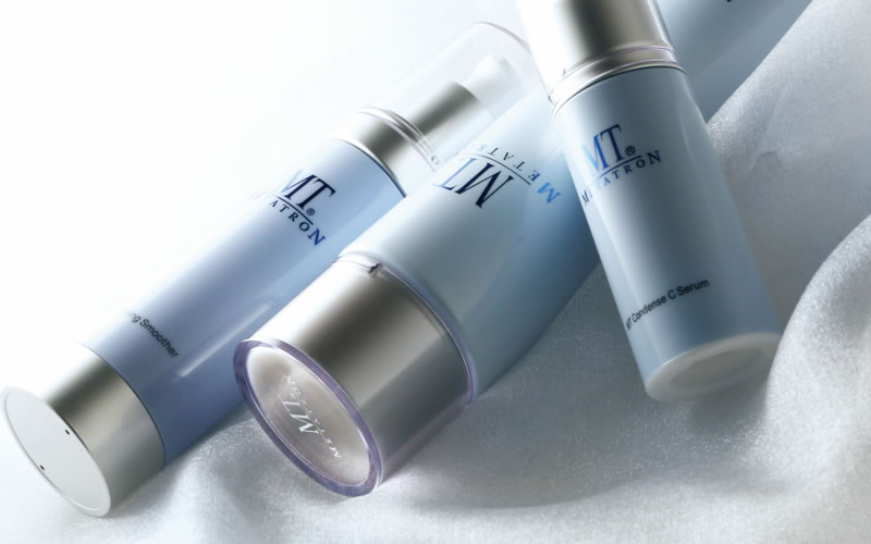 ポアレスケアラインの化粧水やブースター美容液、洗顔ウォッシュ