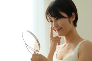 大阪で目の下のたるみ取りやクマ取りが上手いクリニックは？