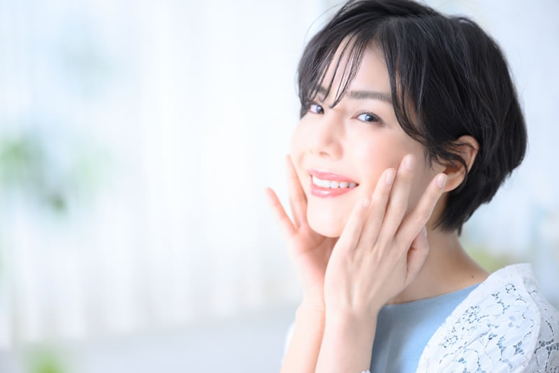 小顔に自信のある女性