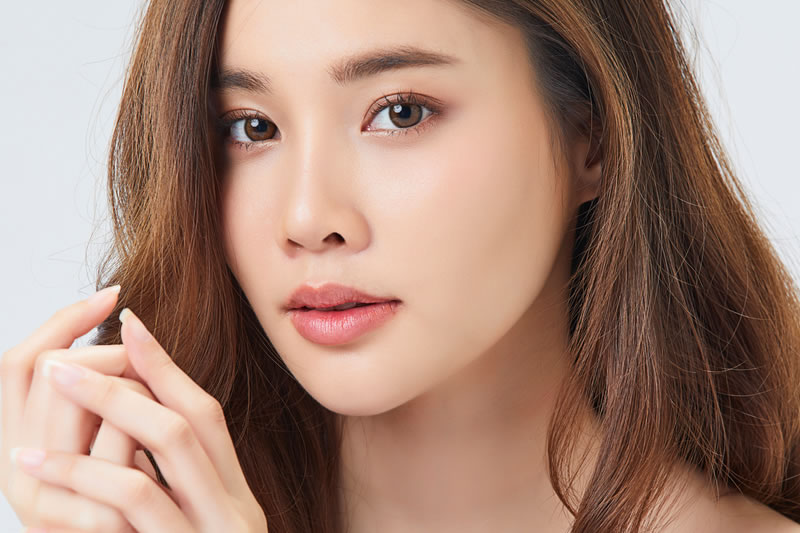 渋谷で埋没法を受けた女性