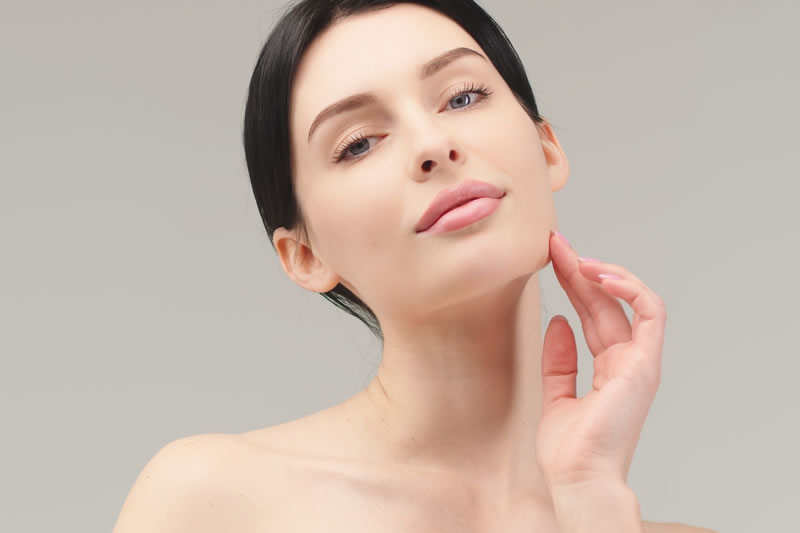 肌が綺麗になった女性